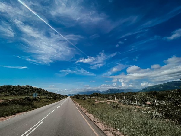 Voyagez Loin en Véhicule Électrique : Le Guide Ultime pour les Déplacements Longue Distance